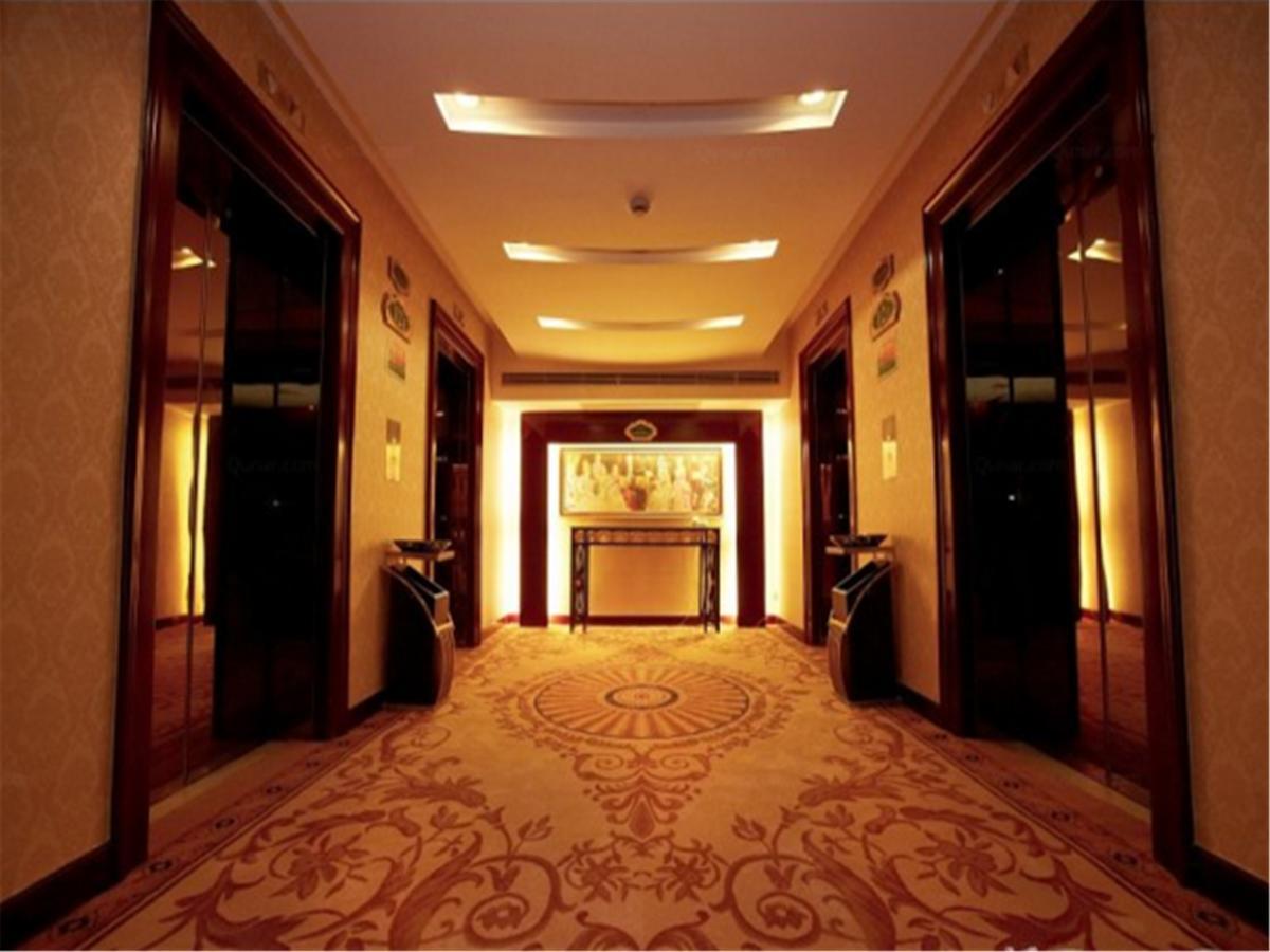 Vienna International Hotel Shanghai Train Station Экстерьер фото